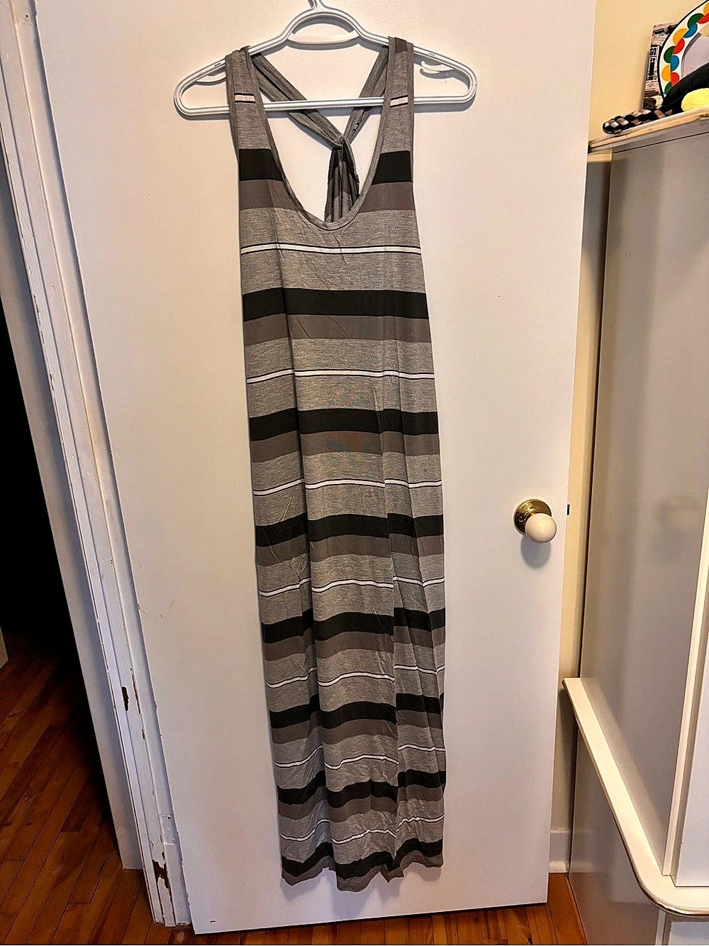 Gap Twist Back Maxi Dress Striped Maxi Dress in Gray & Black Size XL (16)